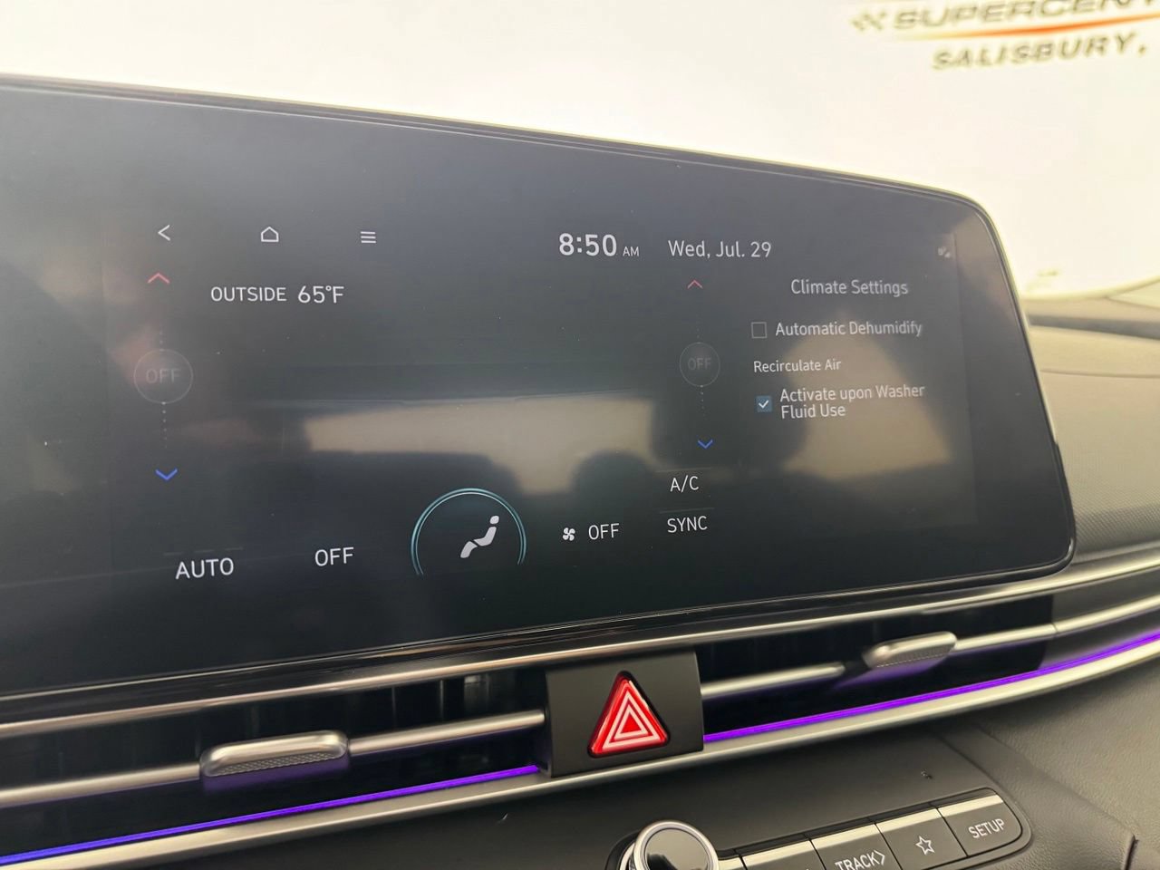 Used 2024 Hyundai Elantra SEL FWD image 20