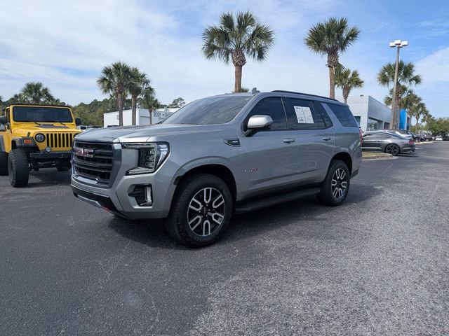Used 2024 GMC Yukon AT4 w/ Technology Package AWD/4WD image 7