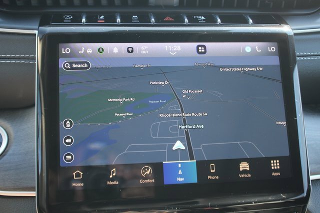 Used 2024 Jeep Grand Cherokee Limited image 4