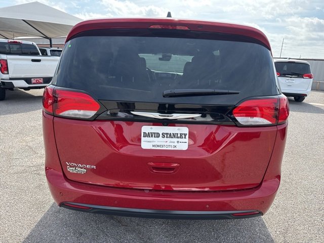 New 2026 Chrysler Voyager LX image 5