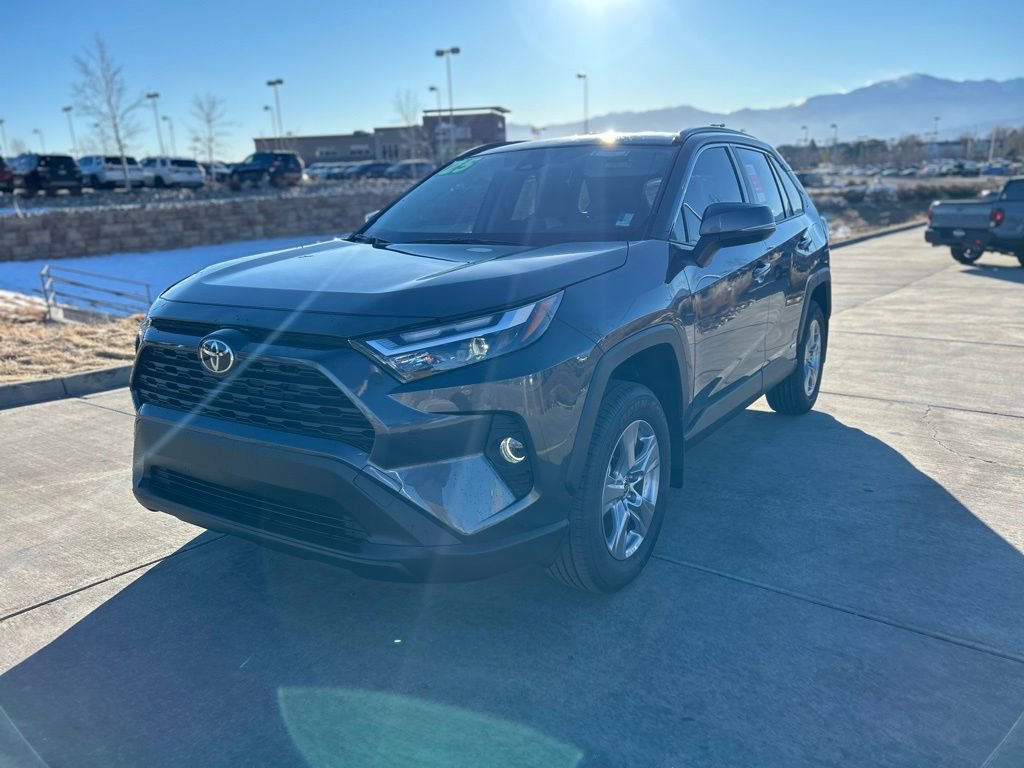 Used 2025 Toyota RAV4 XLE image 5