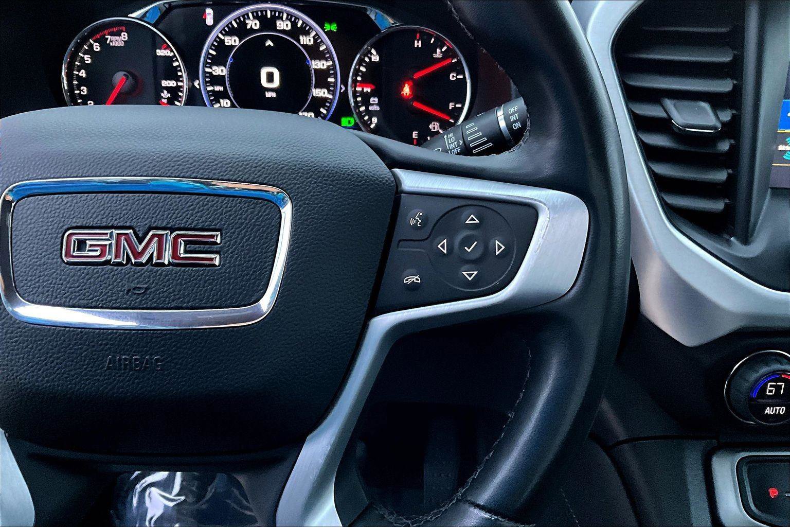 Used 2023 GMC Acadia SLT w/ Technology Package image 19