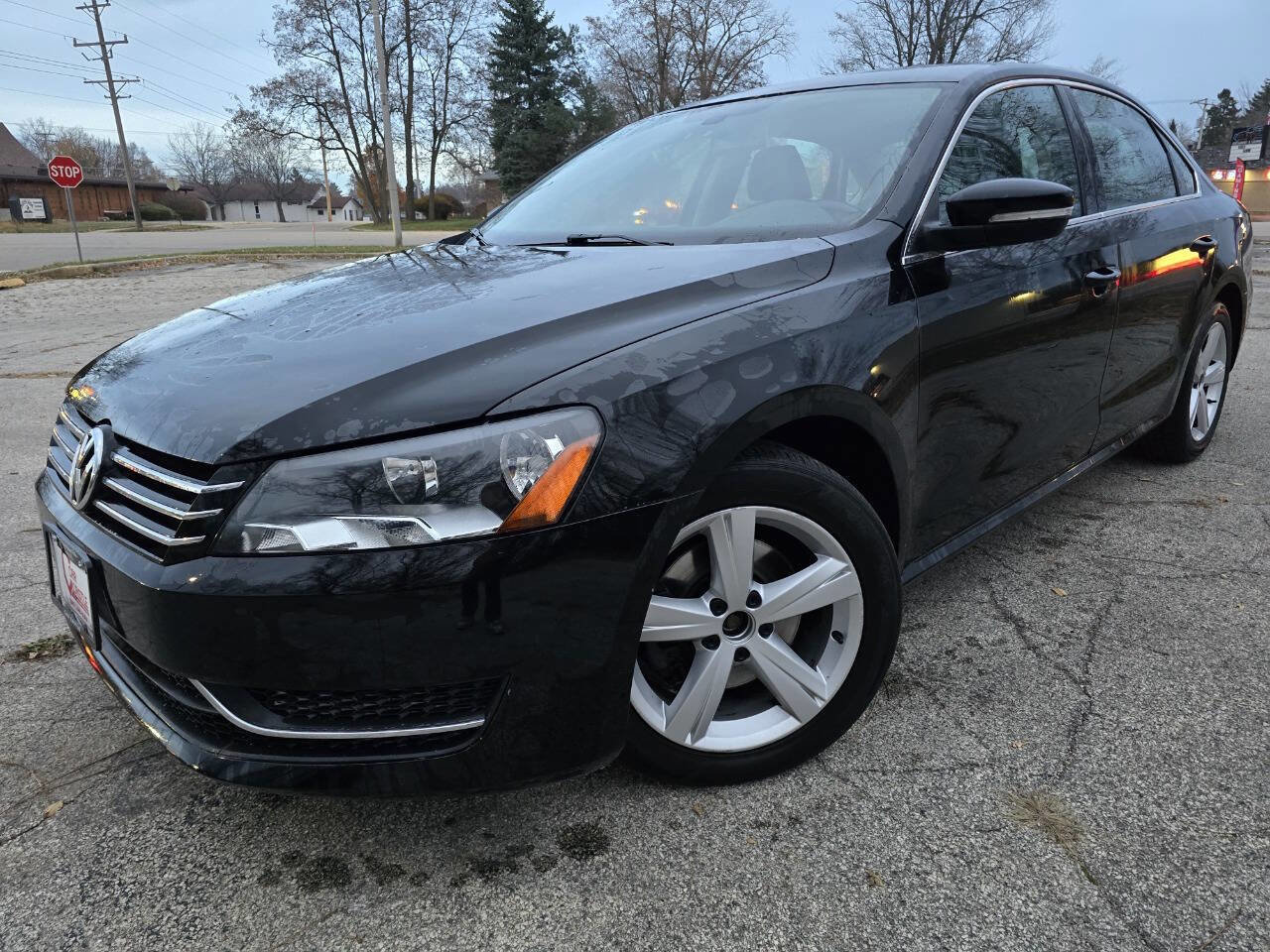 Used 2013 Volkswagen Passat 2.5 SE image 1