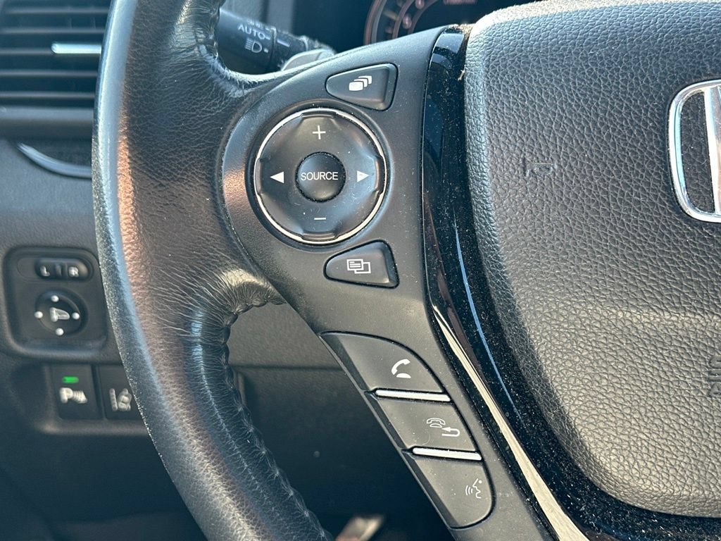 Used 2017 Honda Pilot Touring image 20