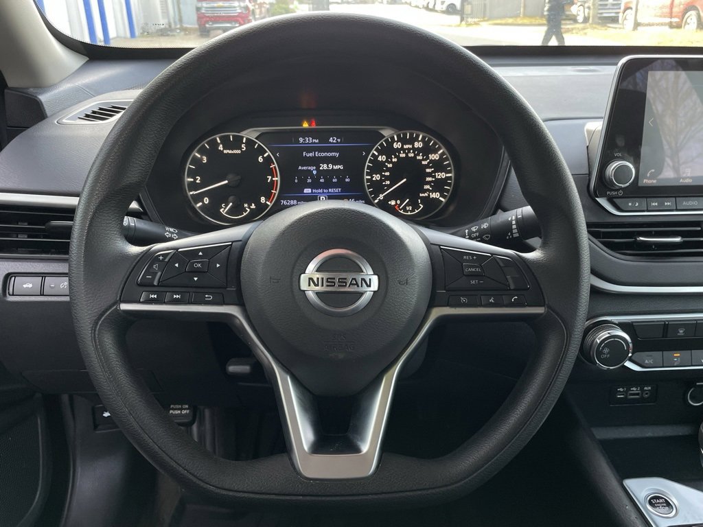 Used 2022 Nissan Altima 2.5 SV image 14