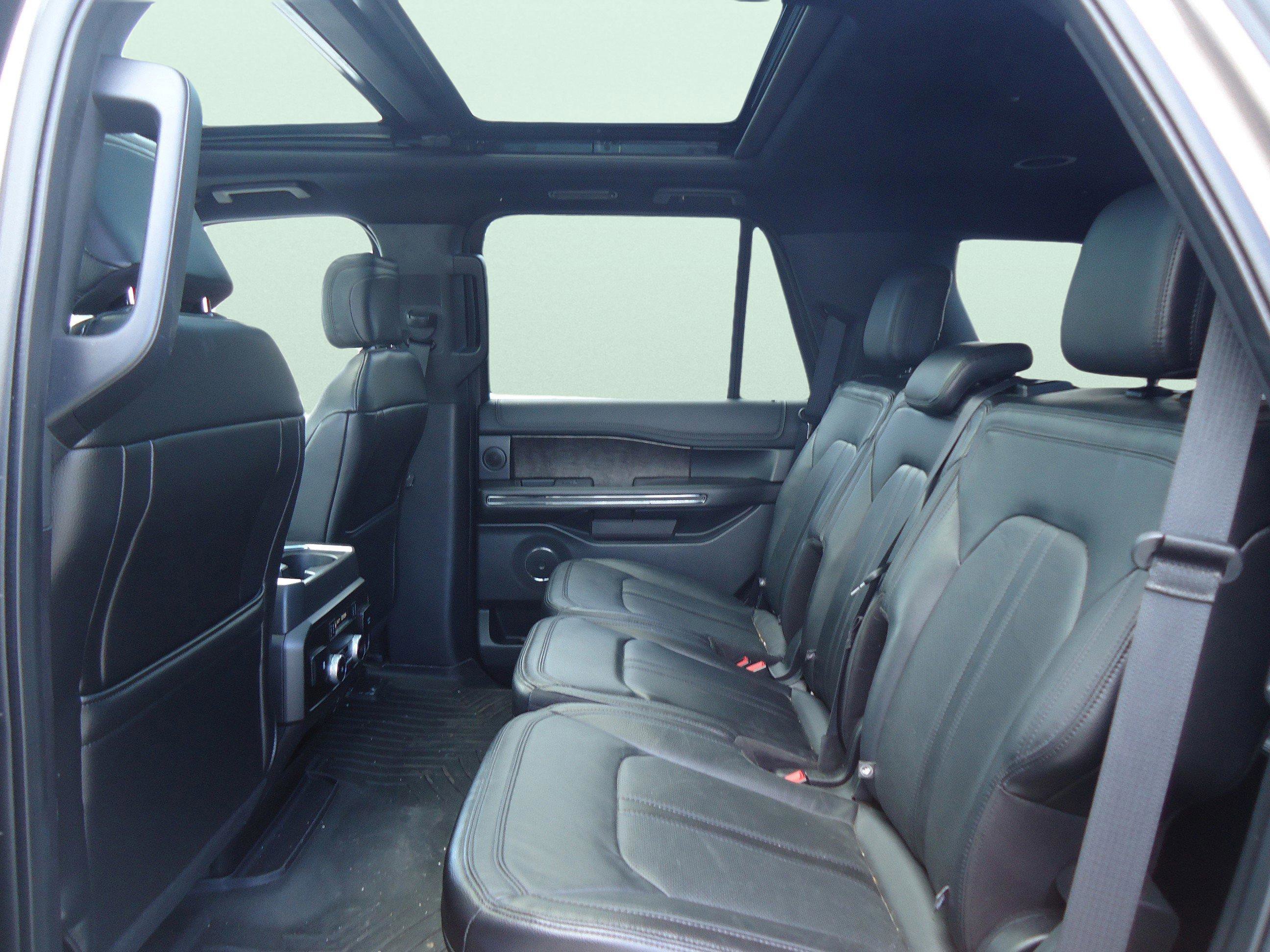 Used 2018 Ford Expedition Limited AWD/4WD image 28