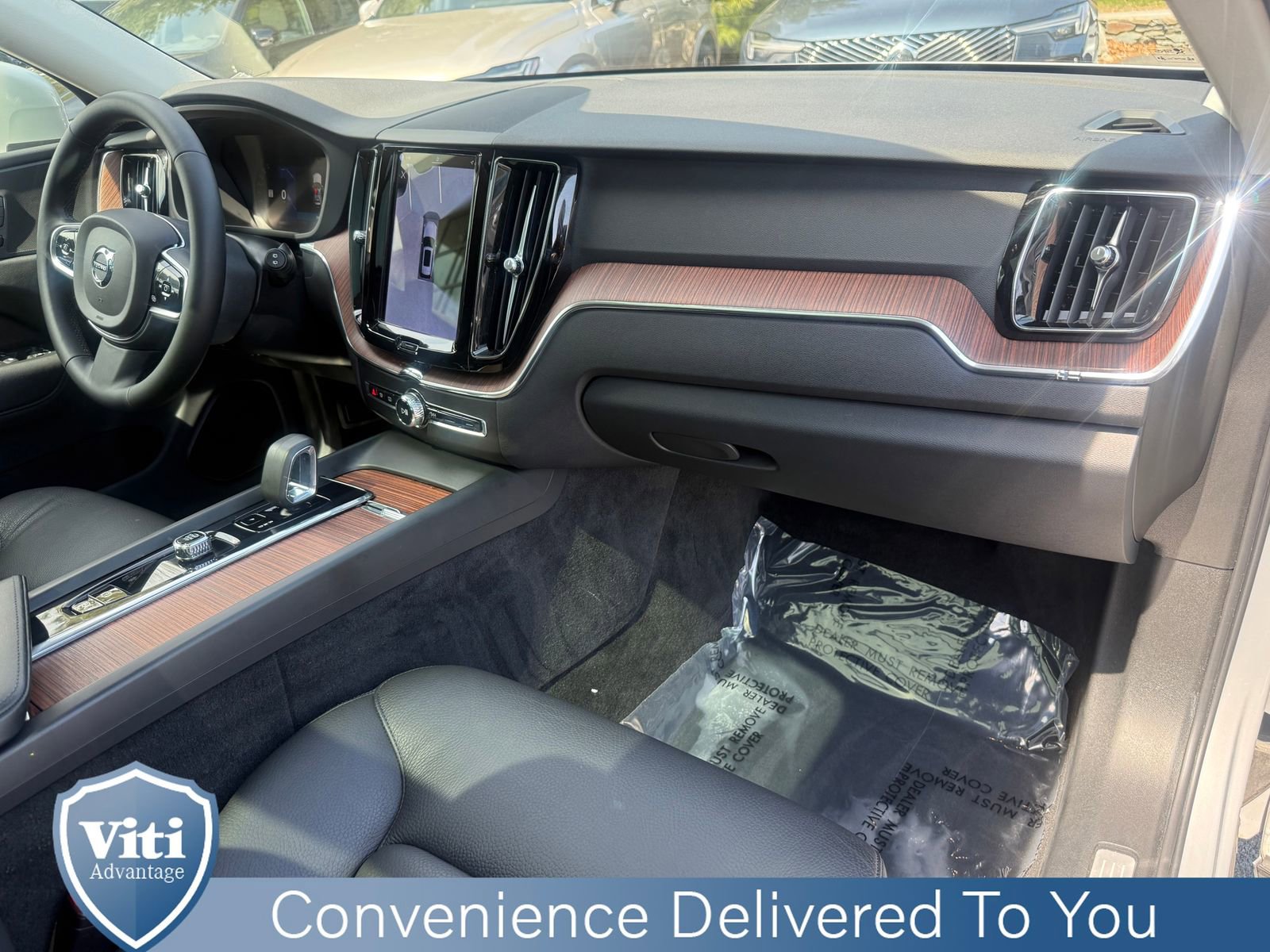 Certified 2023 Volvo XC60 B5 Plus w/ Climate Package AWD/4WD image 30