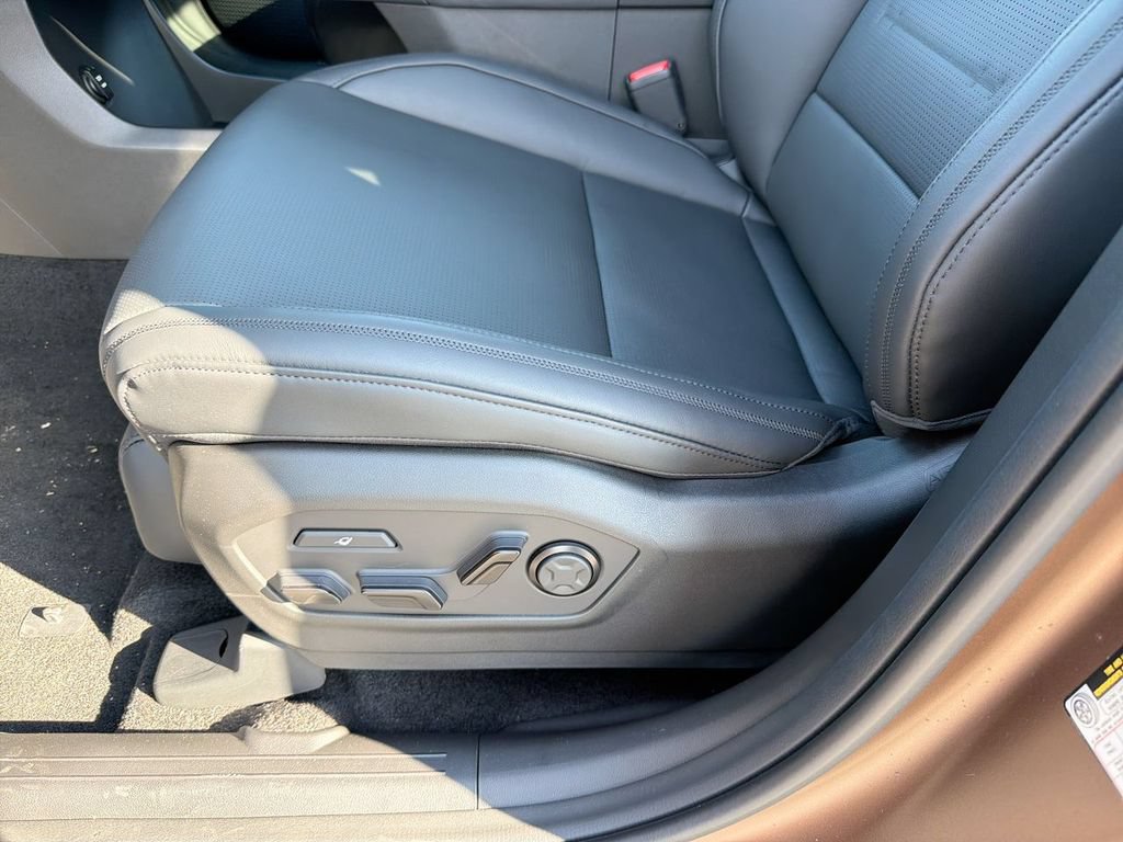 New 2026 Hyundai Santa Fe Calligraphy AWD/4WD image 18