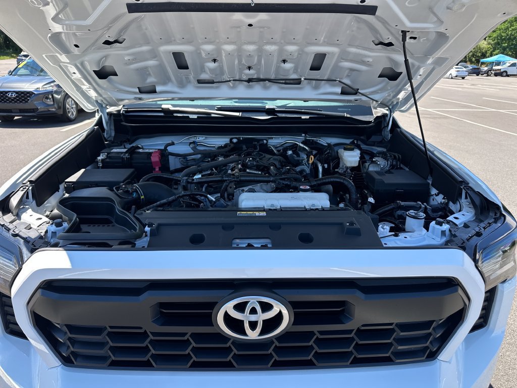 Used 2024 Toyota Tacoma TRD Sport w/ TRD Sport Upgrade Package AWD/4WD image 11