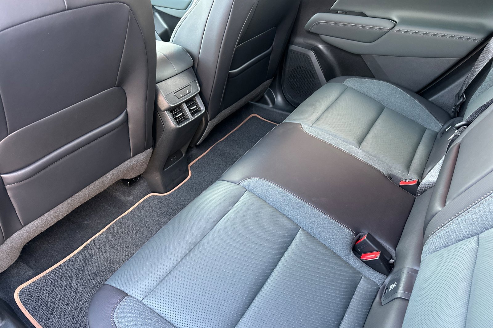 Used 2026 GMC Terrain AT4 w/ Convenience Package III image 13