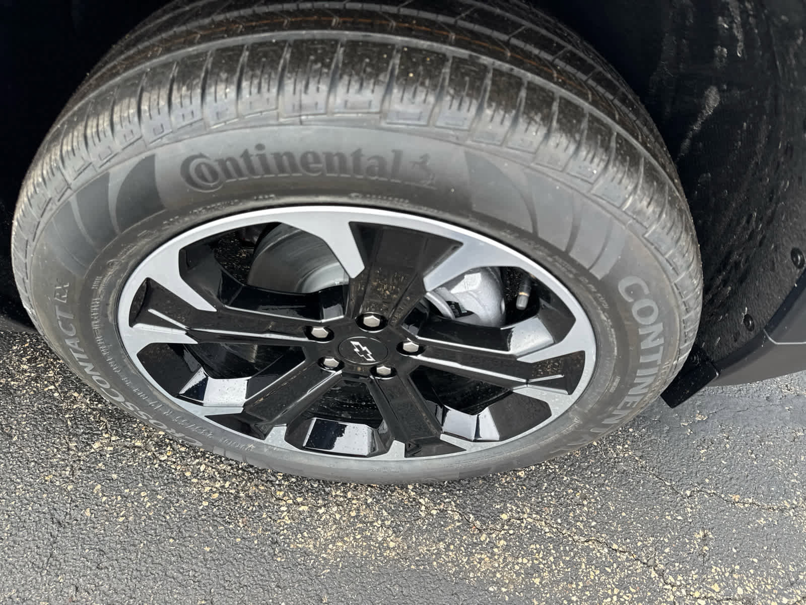 New 2026 Chevrolet Equinox LT w/ Safety and Technology Package image 13