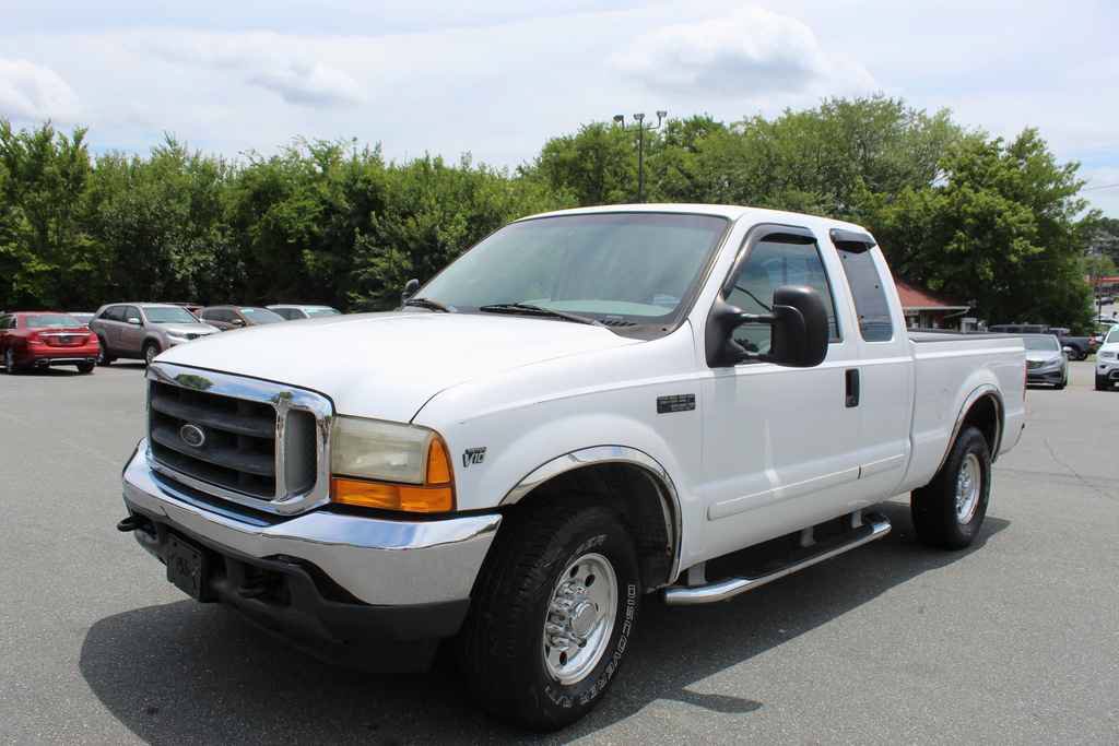 Used 2001 Ford F250 Lariat RWD image 1