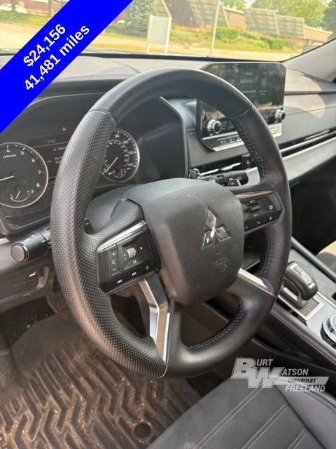 Used 2024 Mitsubishi Outlander SE AWD/4WD image 15