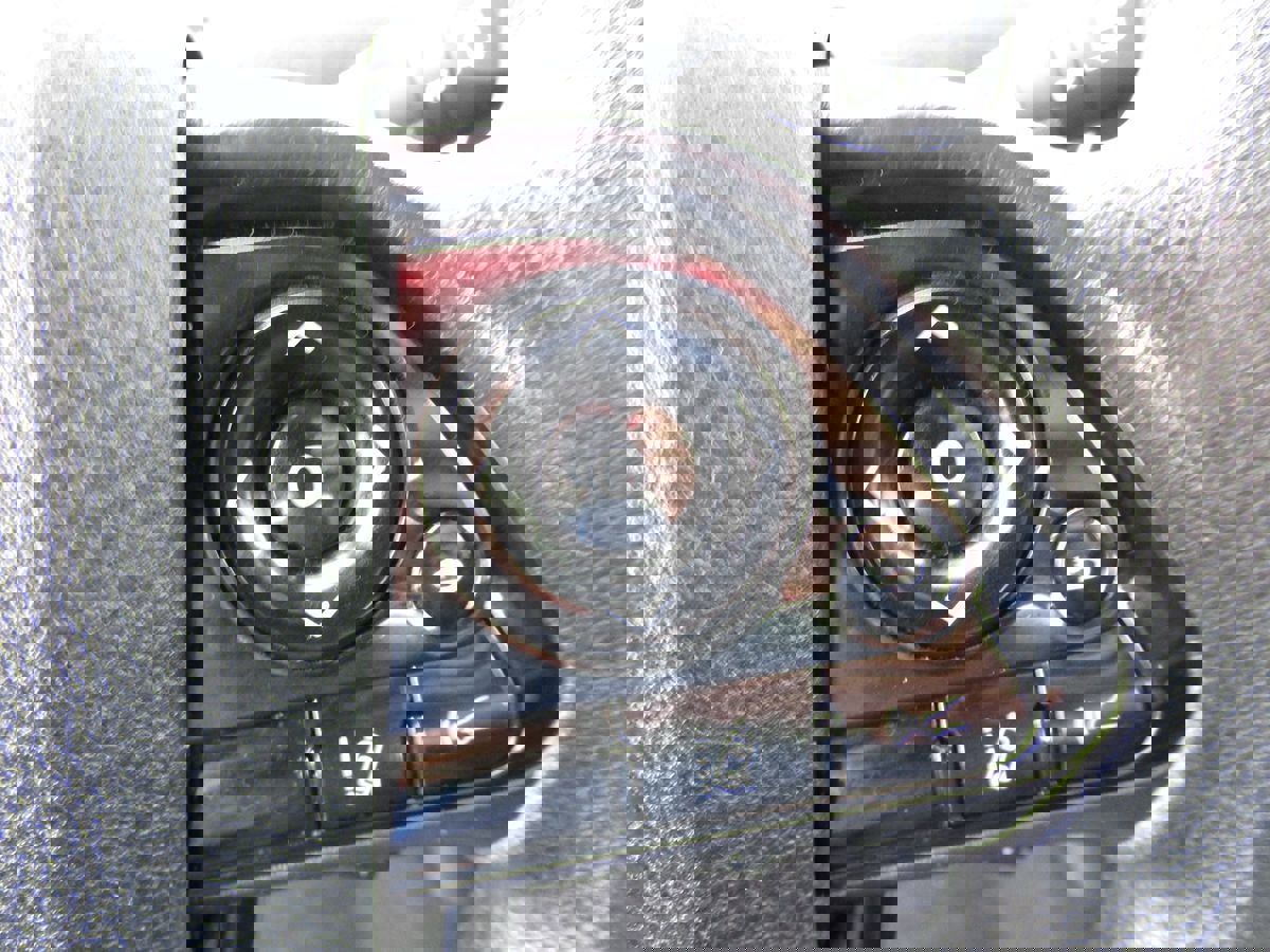 Used 2022 Toyota Prius LE image 7