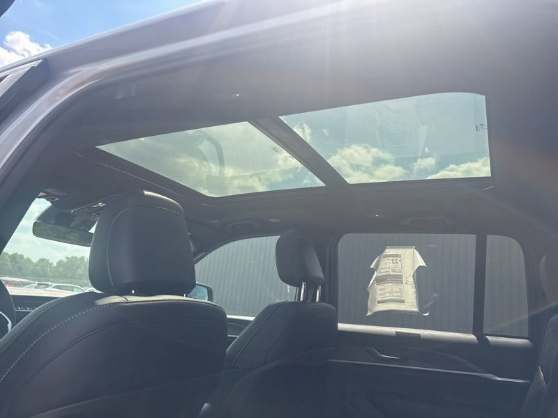 New 2025 Jeep Grand Cherokee Limited AWD/4WD image 20
