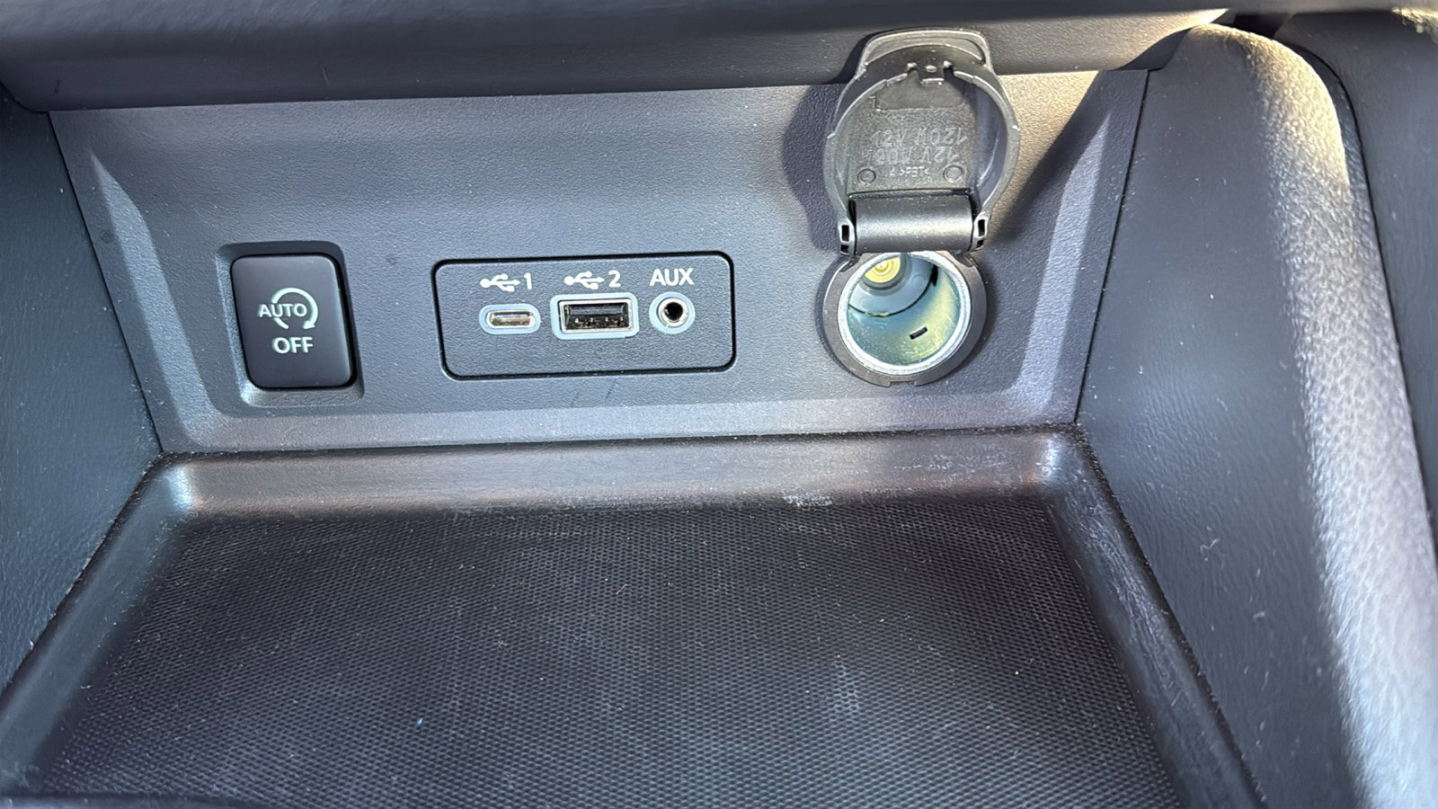 Certified 2024 Nissan Sentra SR w/ SR Premium Package image 15