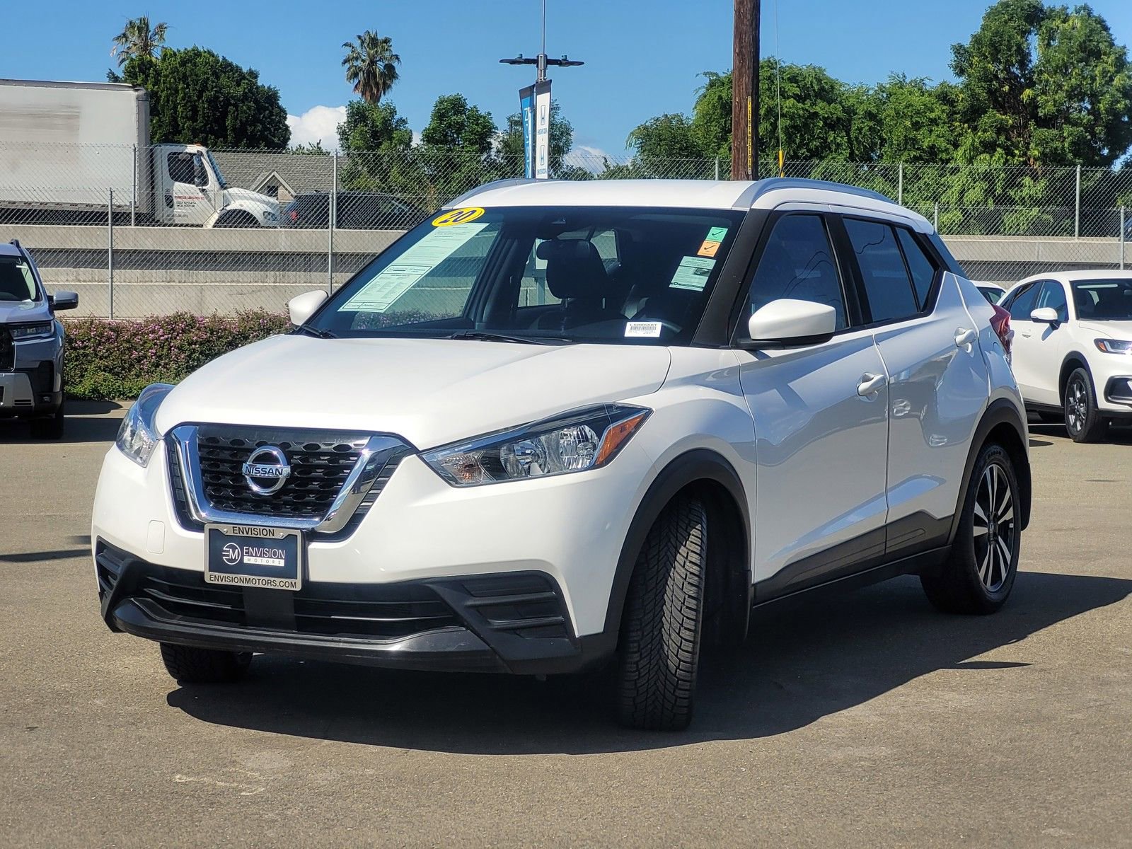 Used 2020 Nissan Kicks SV image 3