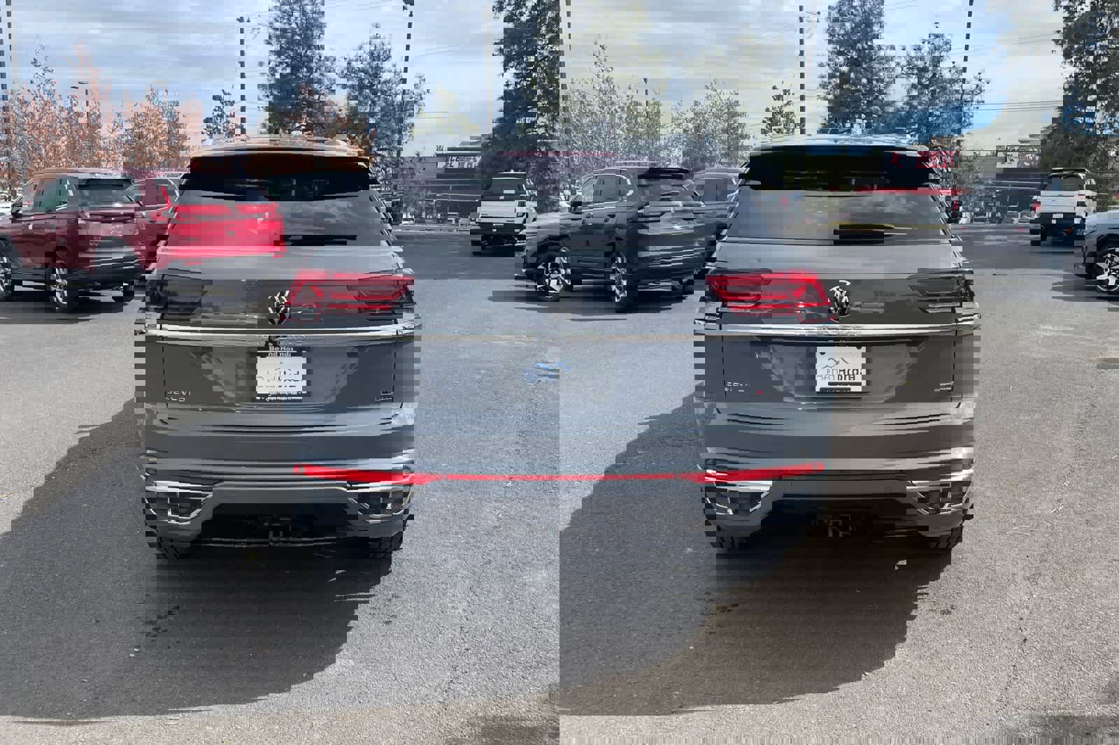 Used 2021 Volkswagen Atlas Cross Sport SEL Premium R-Line image 4