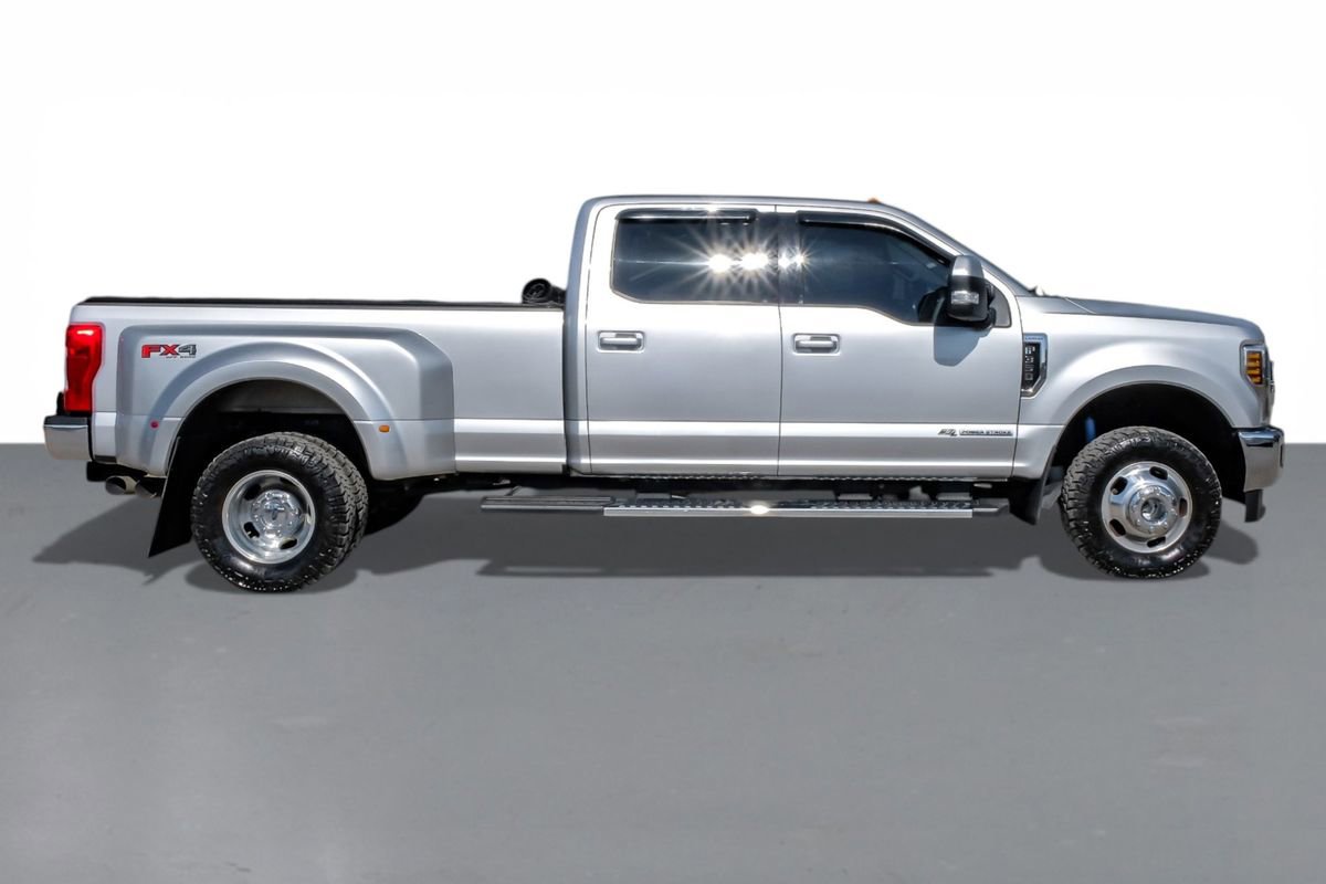 Used 2019 Ford F350 Lariat w/ Lariat Value Package image 5