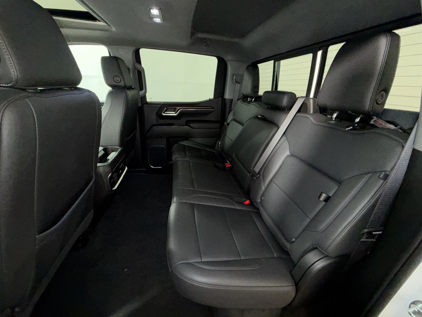 Used 2023 GMC Sierra 1500 SLT w/ SLT Premium Package AWD/4WD image 25