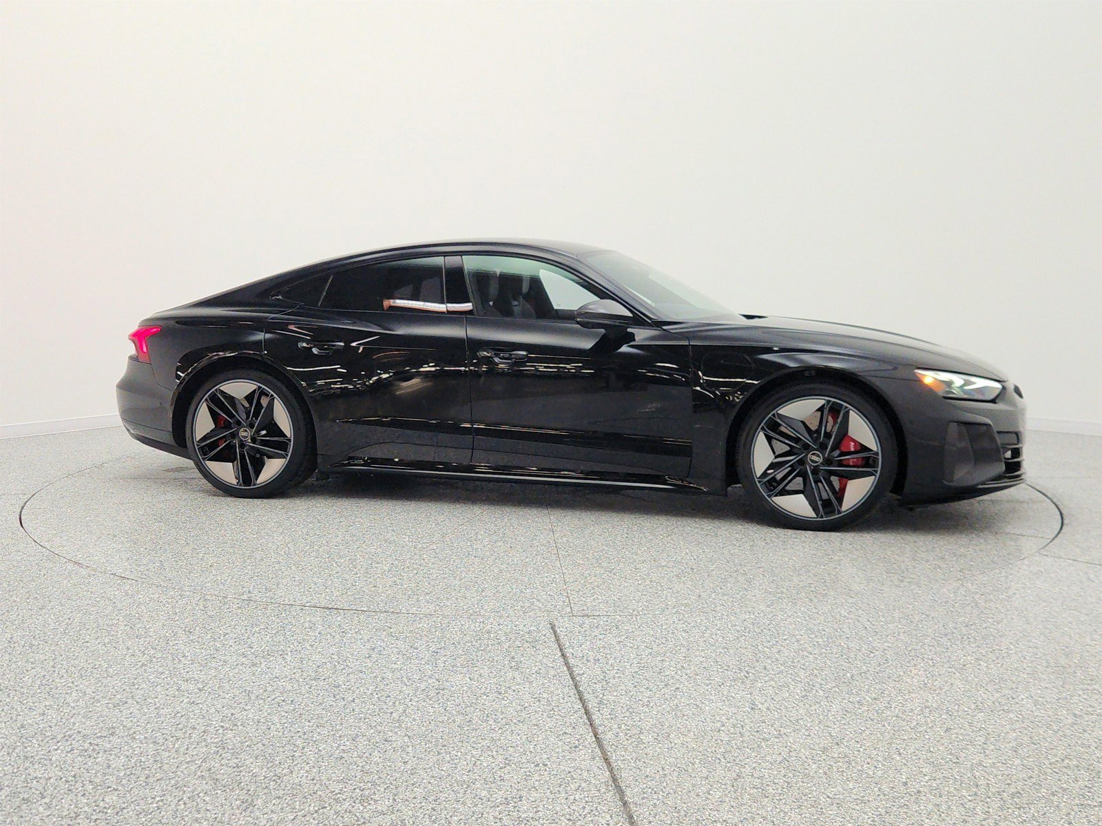 Used 2022 Audi RS e-tron GT w/ Year 1 Package AWD/4WD image 4