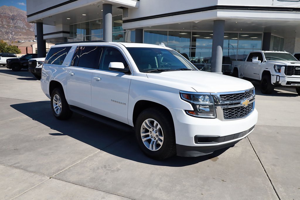 Used 2019 Chevrolet Suburban LT image 8