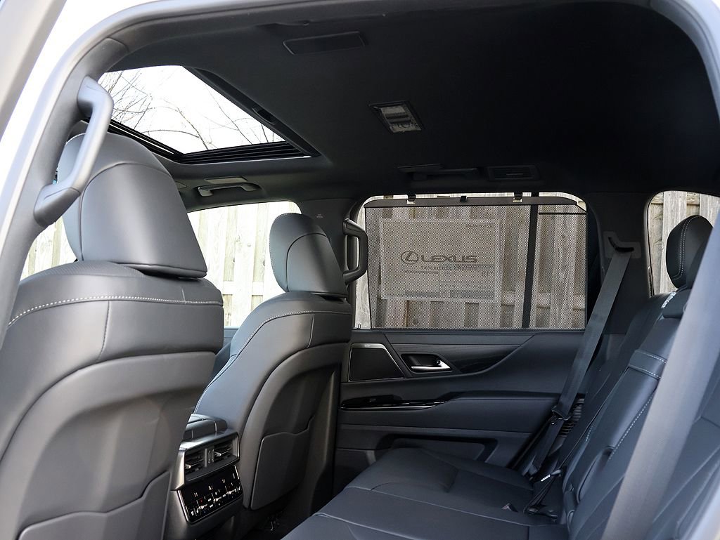 New 2026 Lexus LX 600 4WD w/ Premium Package image 14