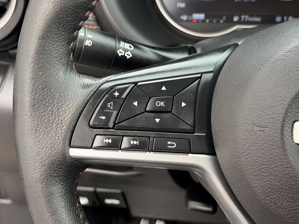 Used 2019 Nissan Kicks SR w/ SR Premium Package image 35