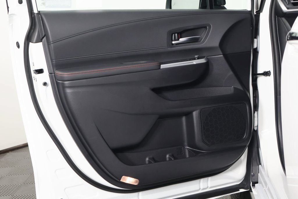 New 2026 Toyota Sienna XSE FWD image 8