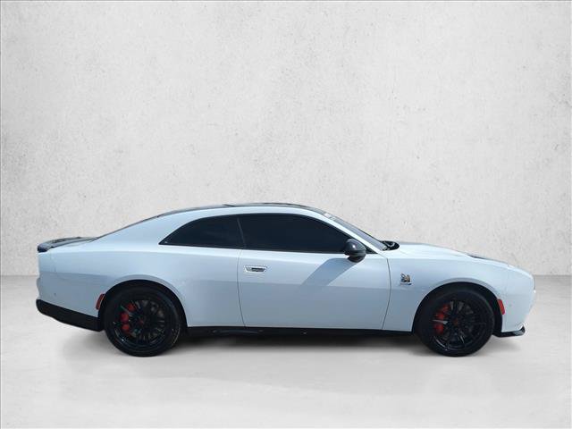 Used 2024 Dodge Charger Daytona Scat Pack w/ Plus Group AWD/4WD image 4
