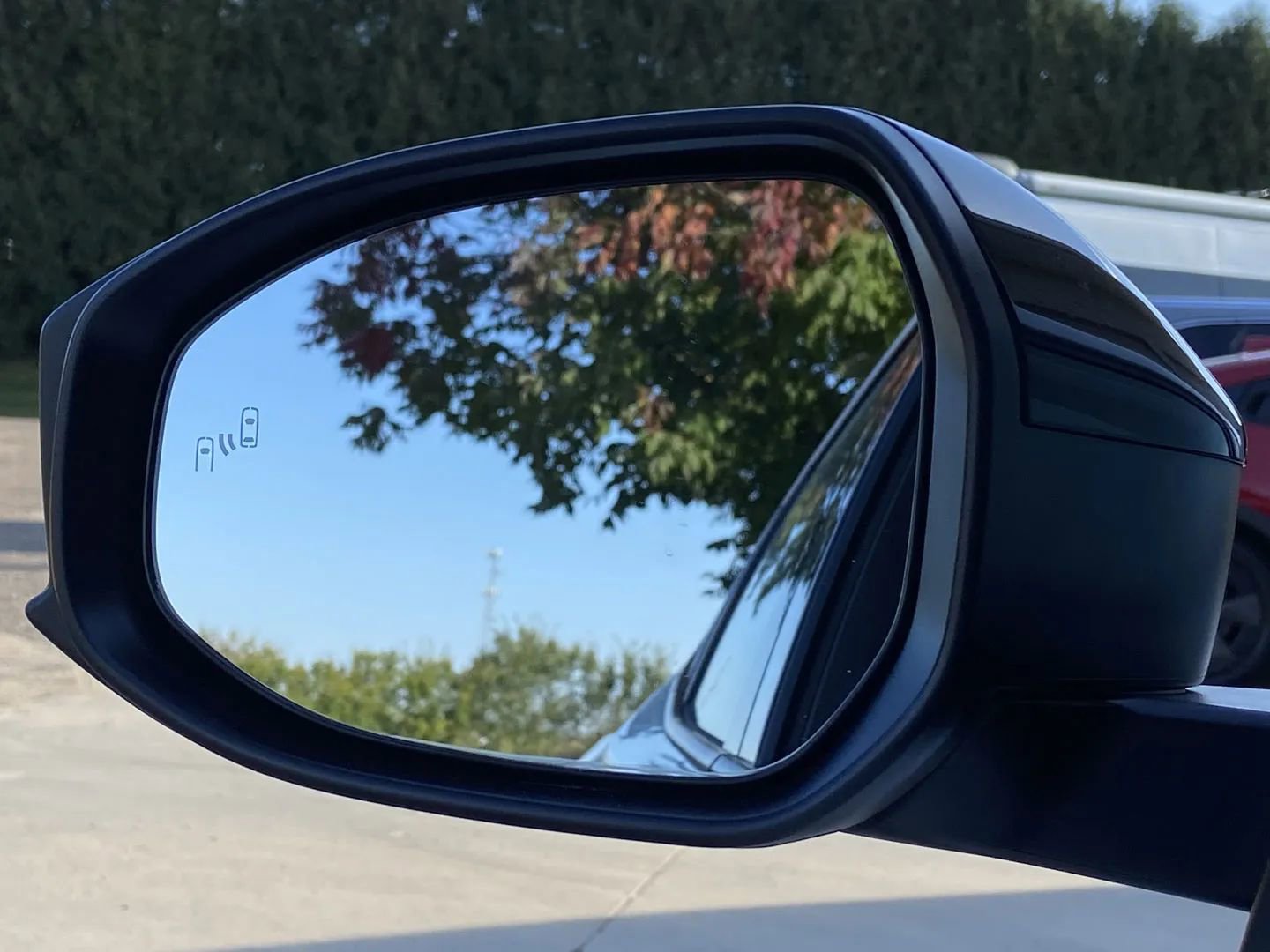 Used 2025 Toyota Prius Plug-In Hybrid image 9