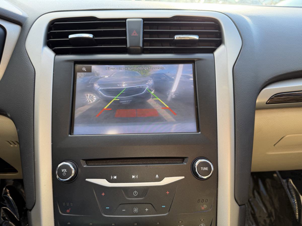 Used 2014 Ford Fusion SE w/ Equipment Group 502A image 8