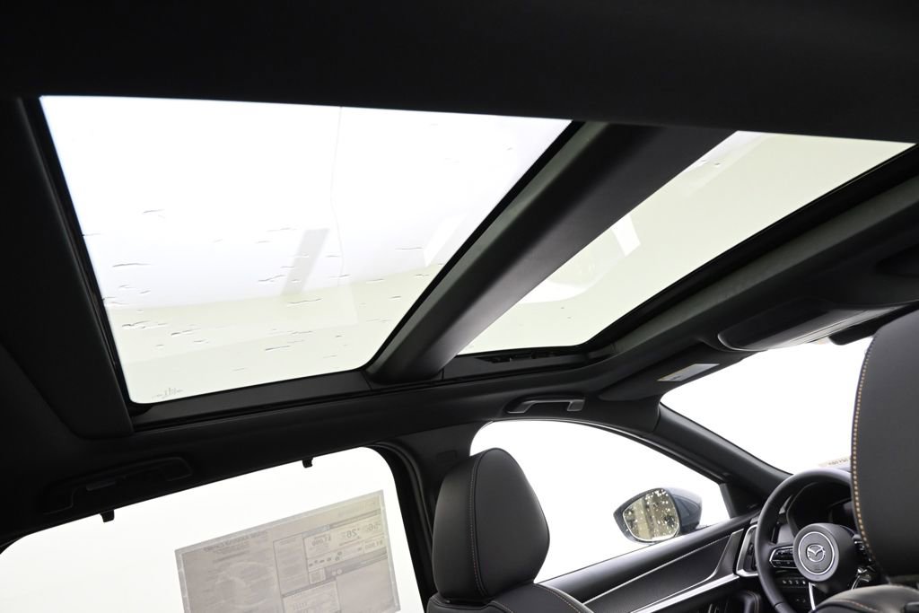 New 2026 MAZDA CX-90 Plug-In Hybrid w/ Premium Plus image 18