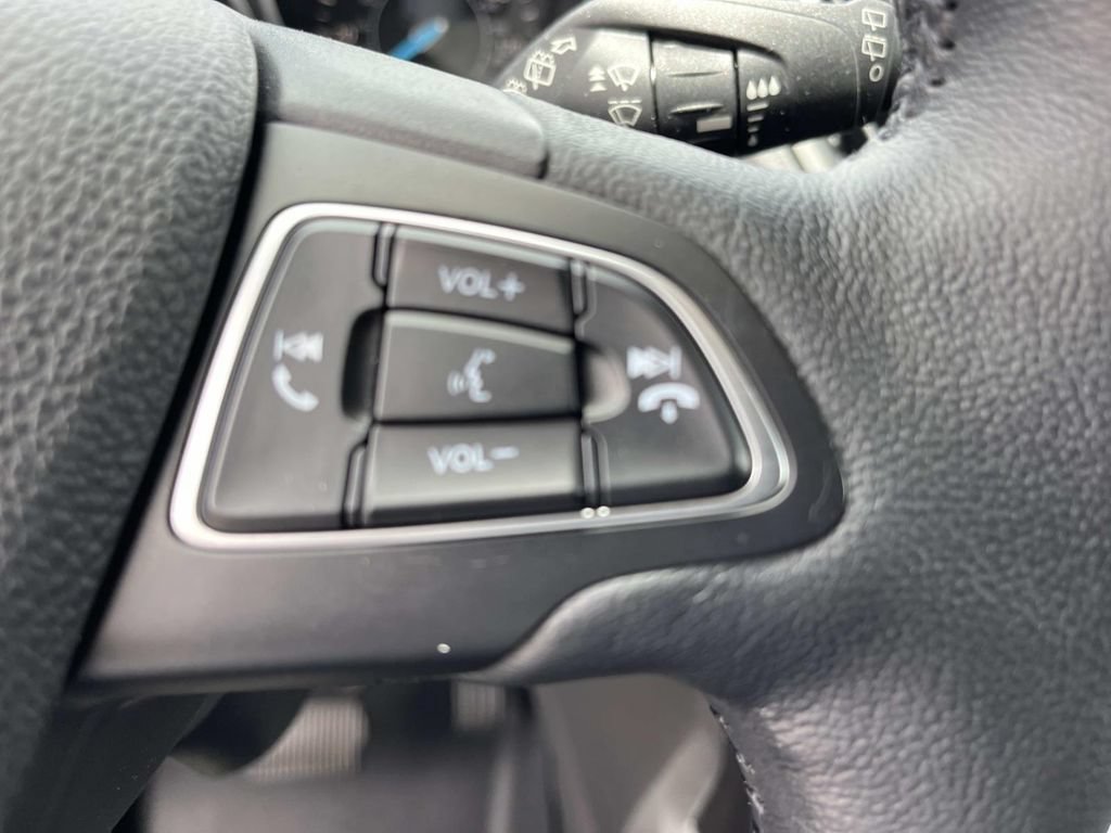 Used 2019 Ford Escape Titanium FWD image 32