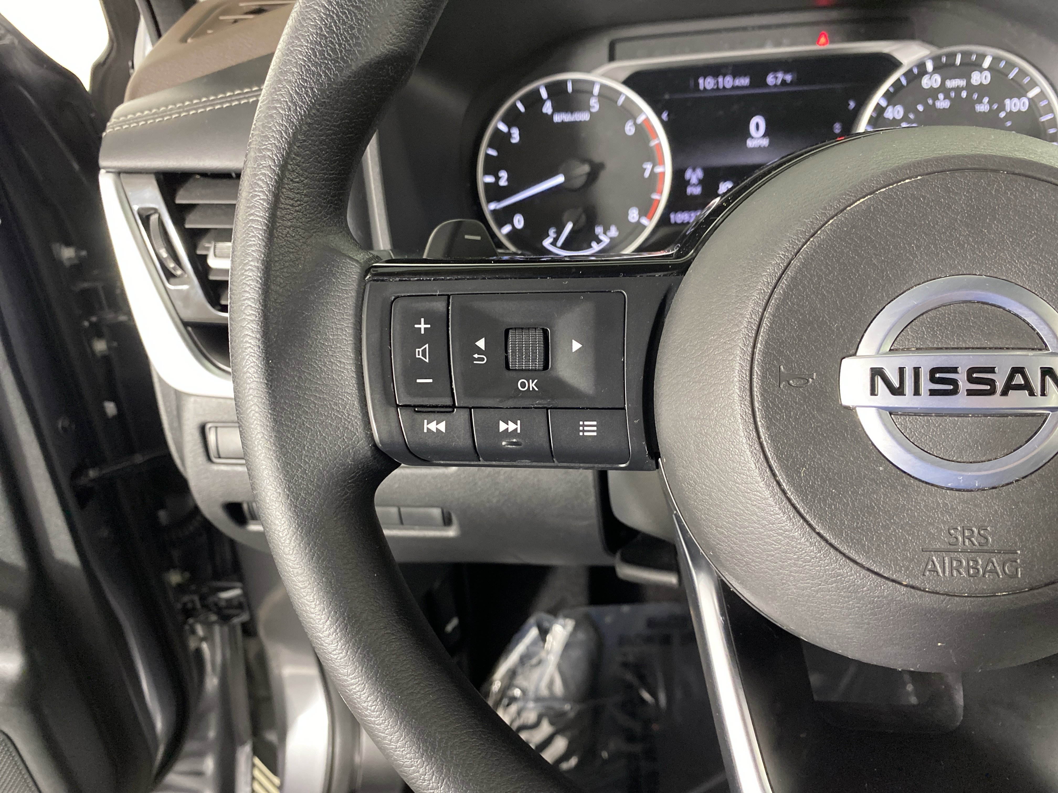 Used 2021 Nissan Rogue SV AWD/4WD image 21