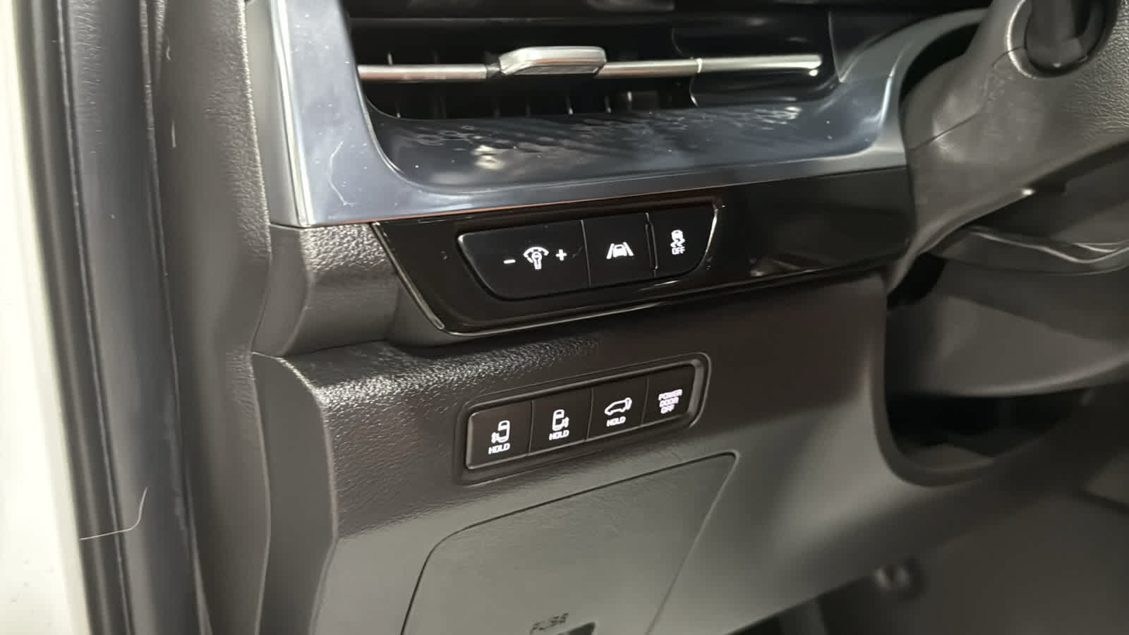 Used 2022 Kia Carnival SX Prestige FWD image 22
