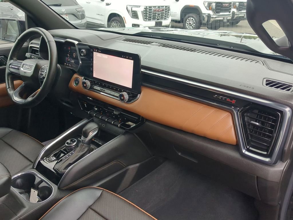Used 2023 GMC Canyon AT4 w/ AT4 Premium Package image 32