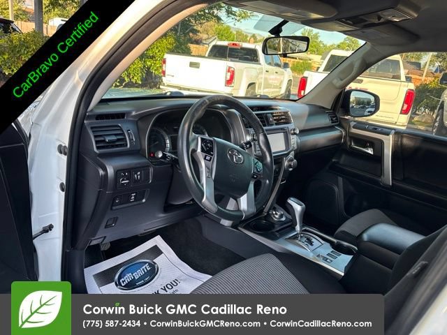 Used 2017 Toyota 4Runner SR5 AWD/4WD image 9
