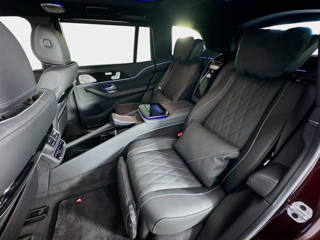 Used 2024 Mercedes-Benz Maybach GLS 600 4MATIC image 24