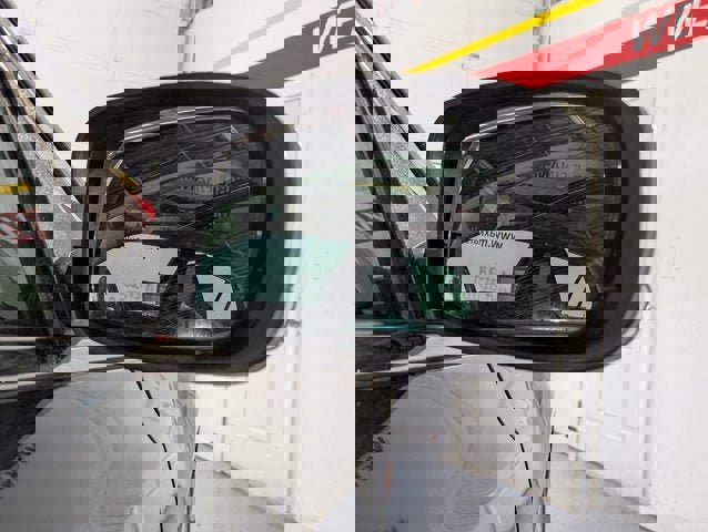 Used 2017 Chrysler 300 C w/ Safetytec Plus Group image 47