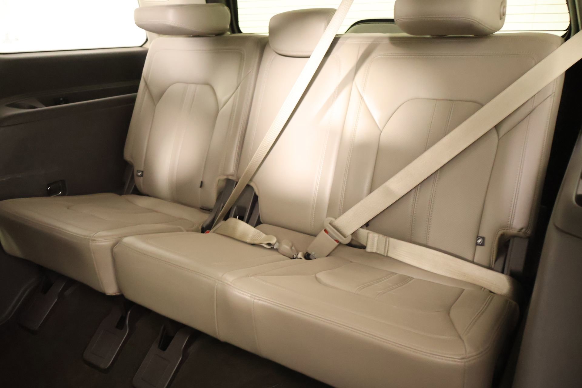 Used 2019 Ford Expedition Limited w/ Equipment Group 302A image 14