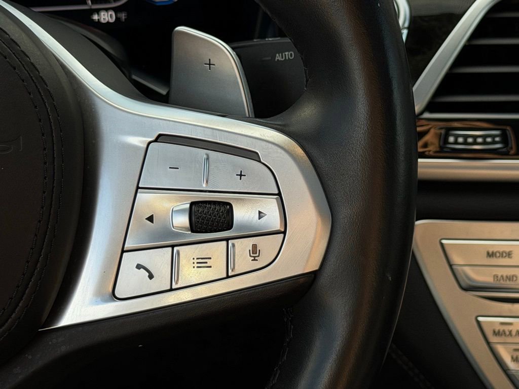 Used 2022 BMW 740i w/ M Sport Package image 19