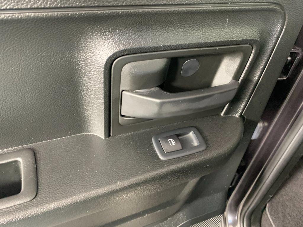 Used 2019 RAM 1500 Tradesman w/ Chrome Plus Package RWD image 29