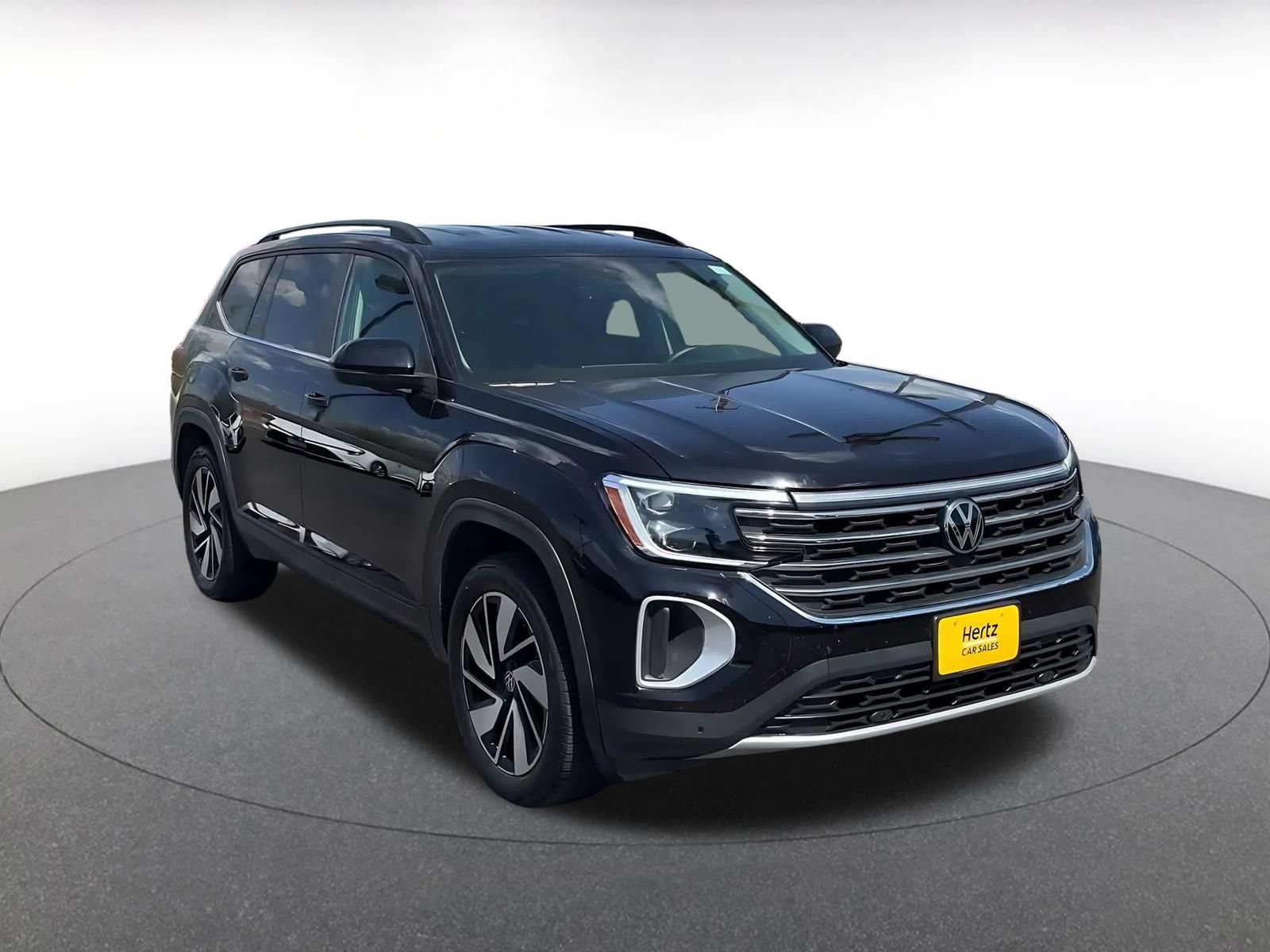 Used 2026 Volkswagen Atlas SE FWD image 3