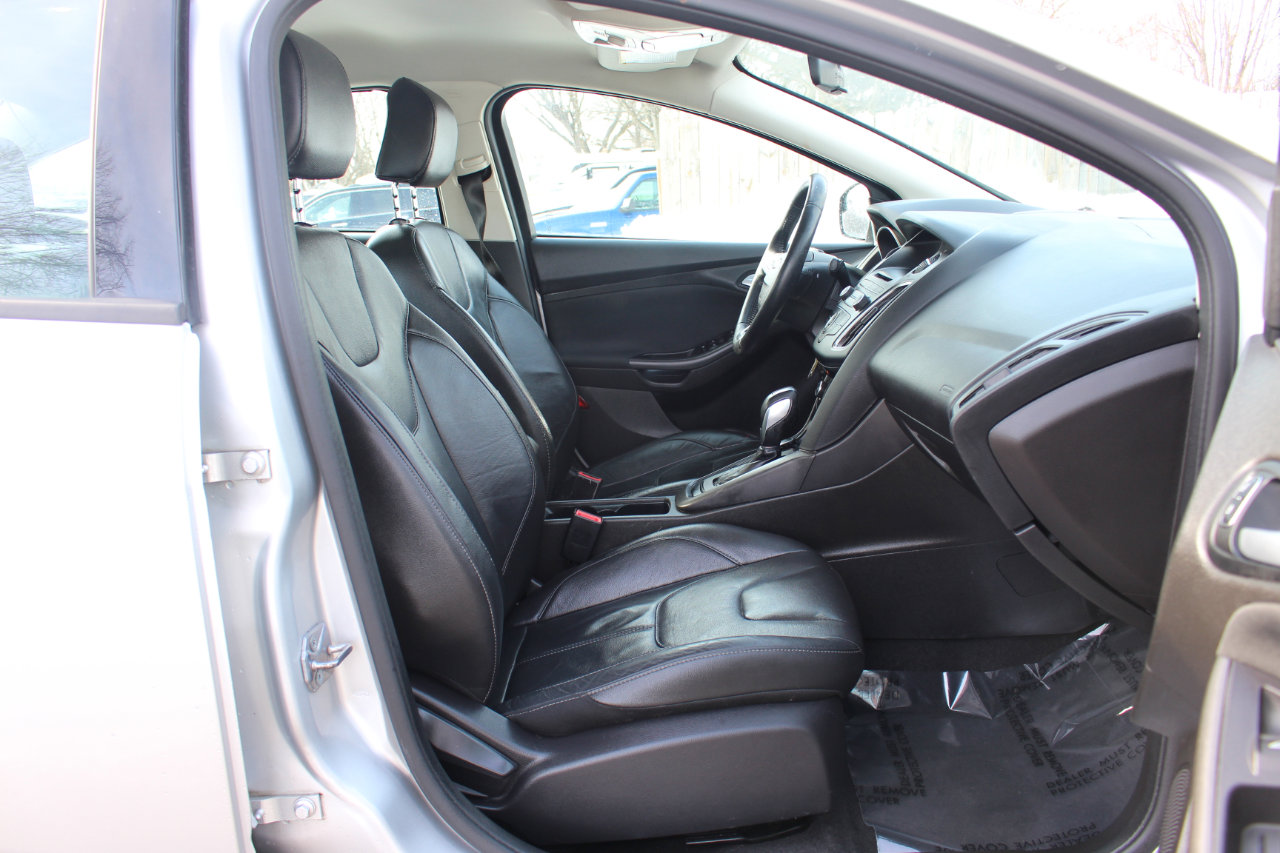 Used 2016 Ford Focus SE w/ Equipment Group 201A image 37