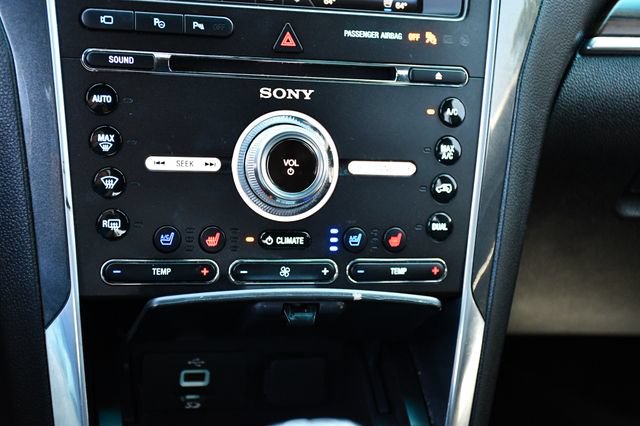 Used 2016 Ford Explorer Limited w/ Equipment Group 301A AWD/4WD image 39