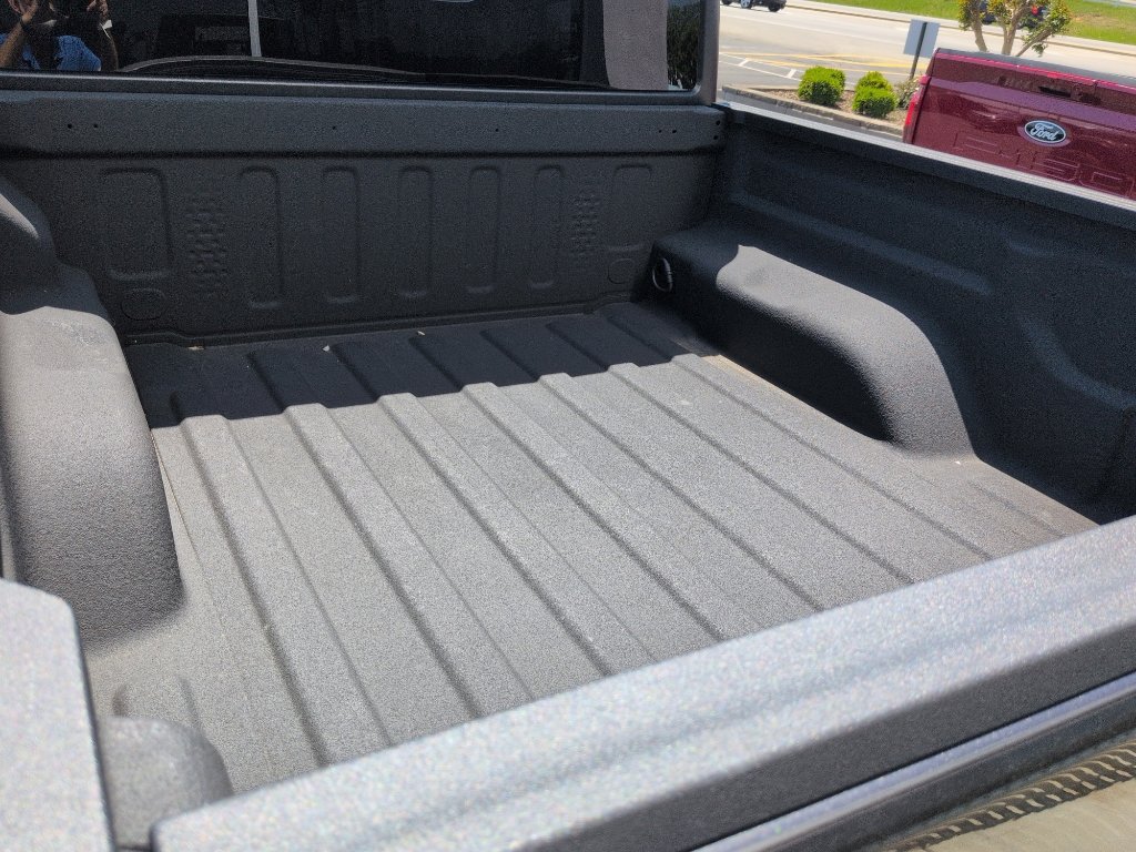 Used 2023 Jeep Gladiator Sport AWD/4WD image 7