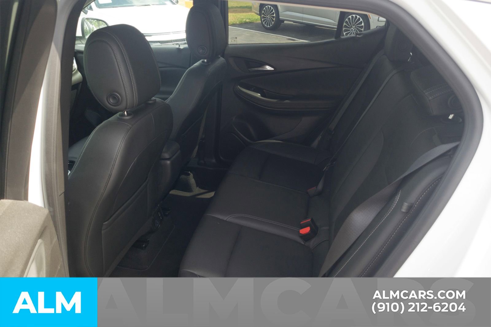 Used 2024 Buick Encore GX Sport Touring image 18