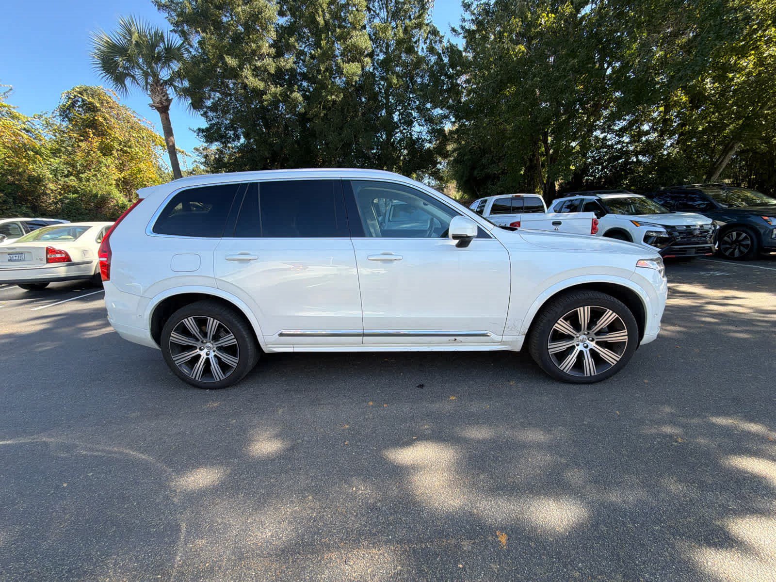 Used 2024 Volvo XC90 B6 Plus w/ Protection Package AWD/4WD image 16