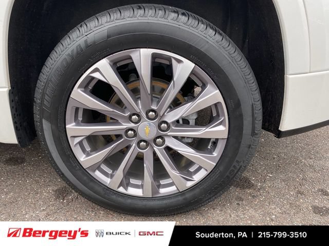 Certified 2022 Chevrolet Traverse Premier w/ LPO, Floor Liner Package AWD/4WD image 37